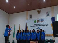 UNDARIS Ungaran Semarang Nomor 8
